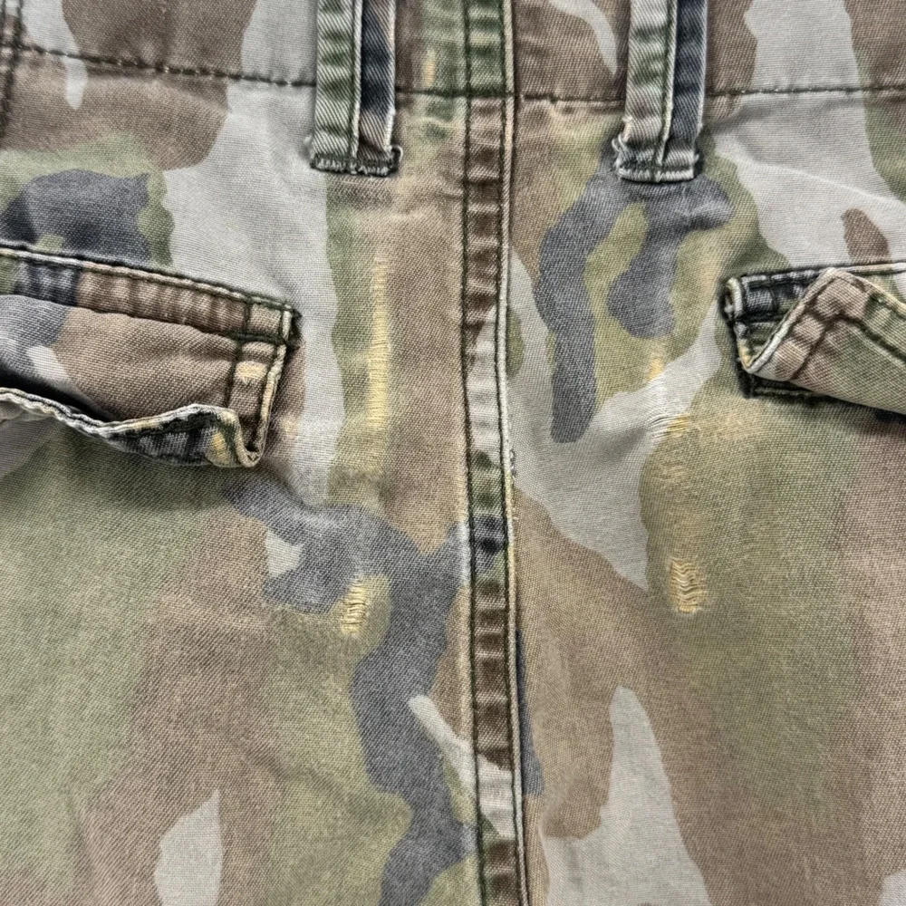 DC‎ Shoes Mens 27 Camo Cargo Shorts Woodland Camouflage Distressed ADBWS00006